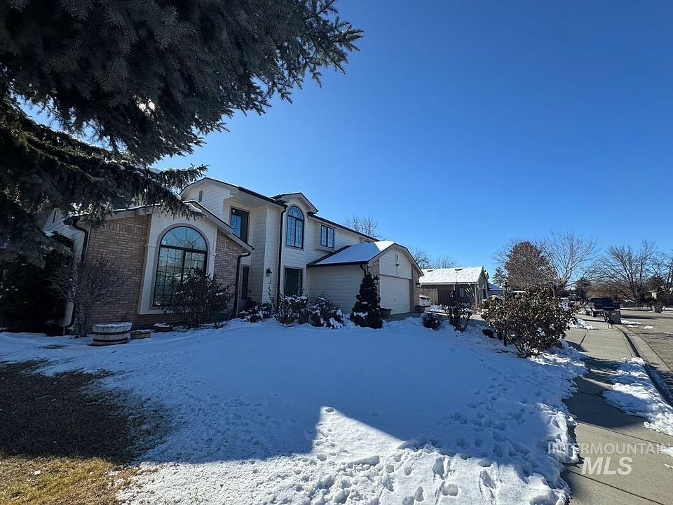2nd image of 8457 W Donnybrook Dr