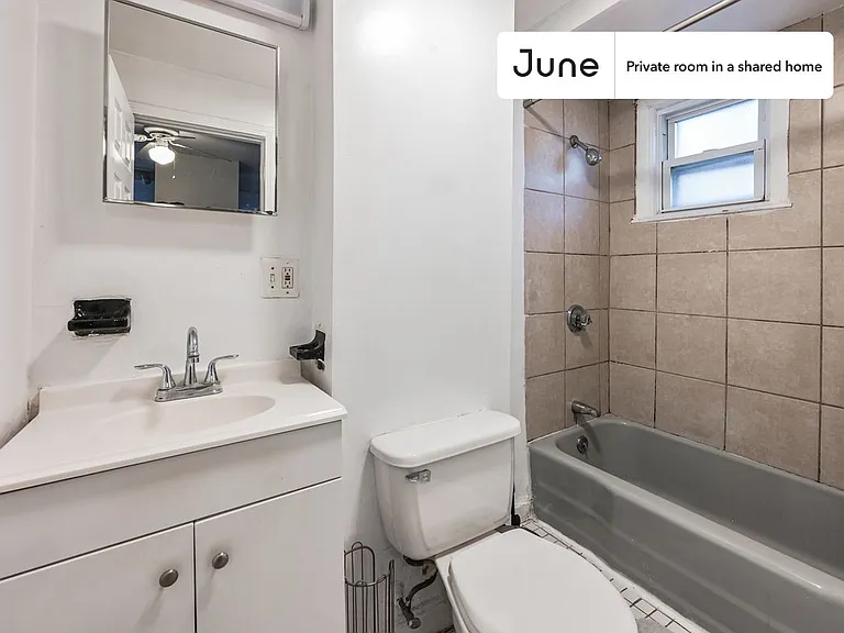 256 Hurley St #C — Photo 9