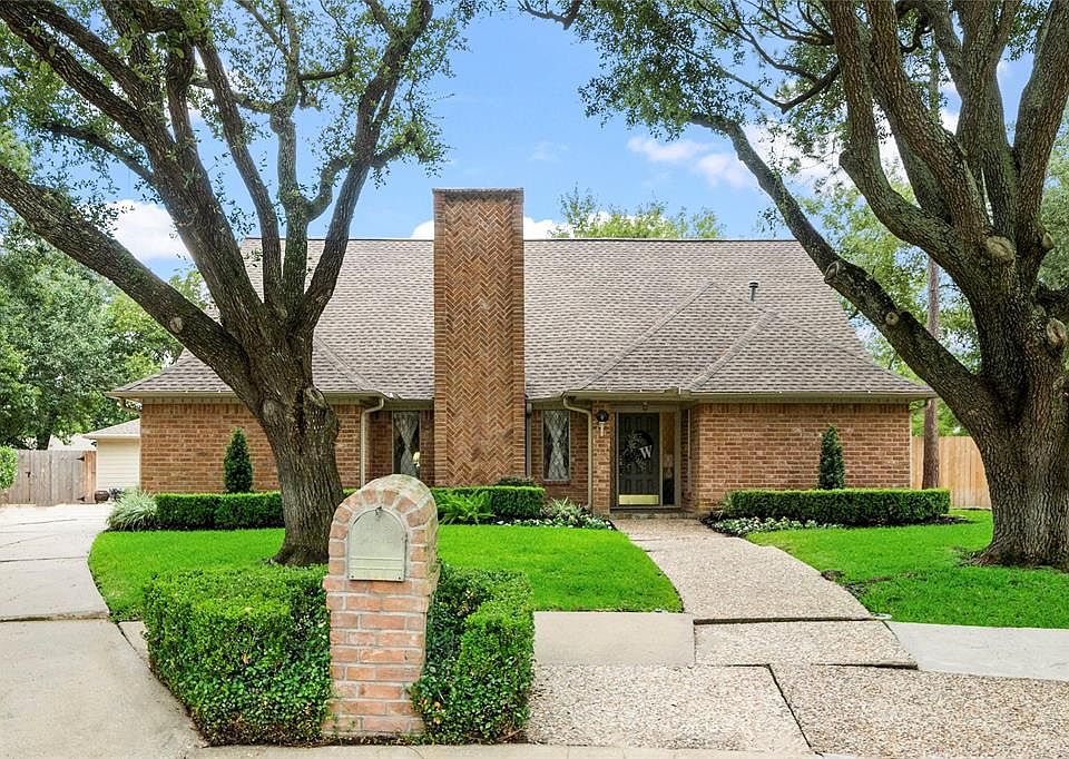 11538 Meadow Lake Dr Houston Tx 77077 Zillow