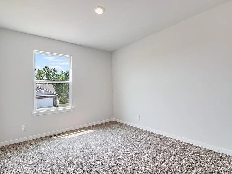 21328 W 216th St — Photo 14