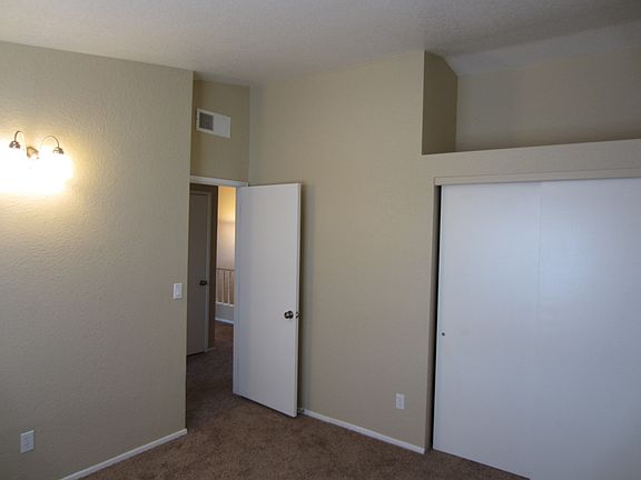 3rd image of 5081 W Albatross Pl