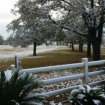 2nd image of 1587 County Road 396
