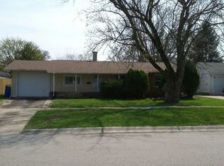 17 E Oltendorf Rd, Streamwood, IL 60107