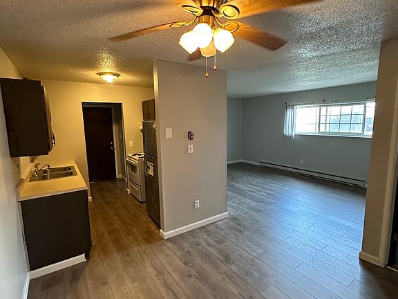 5th image of 830 Western Ave #105