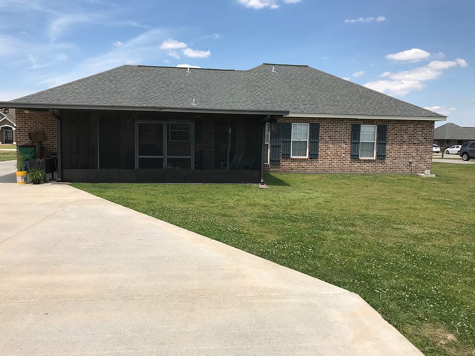 2nd image of 124 Commanche Ct