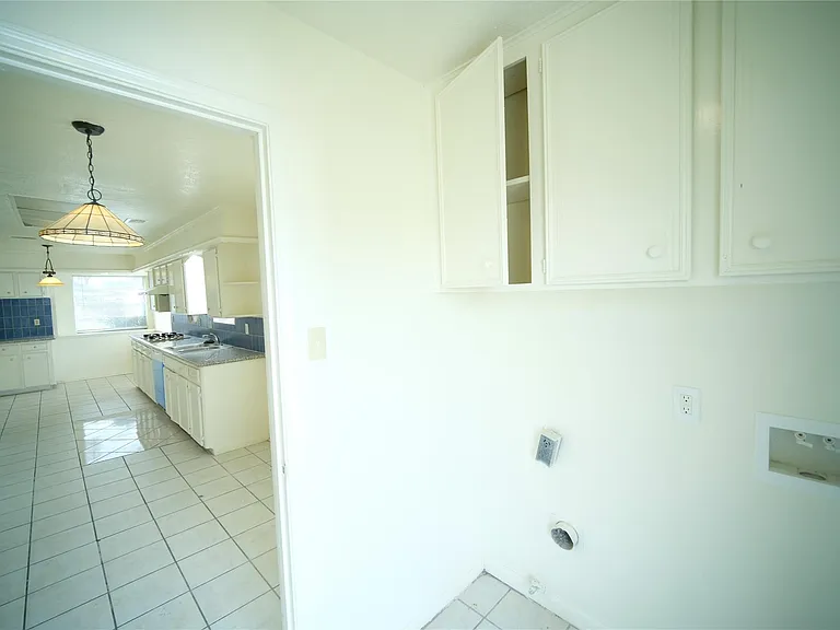 12618 Bexley Dr — Photo 8