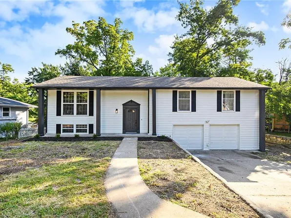 6603 NW Quail Run Dr, Kansas City, MO 64152