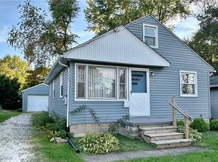 412 Grandview Ave, Barberton, OH 44203
