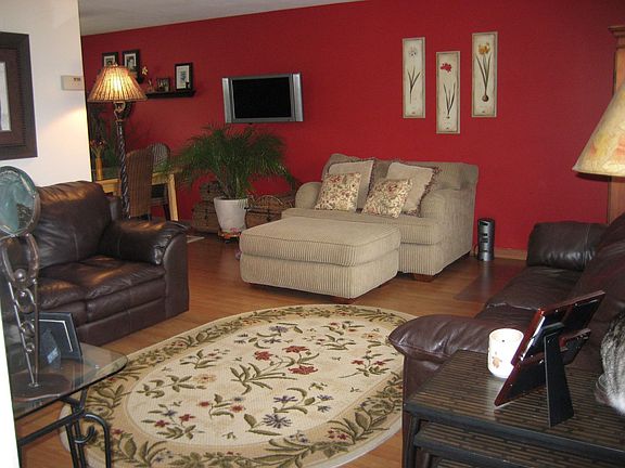 4th image of 8795 Crow Dr