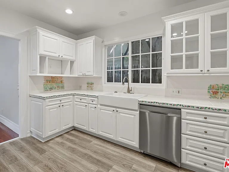 317 S Norton Ave — Photo 21