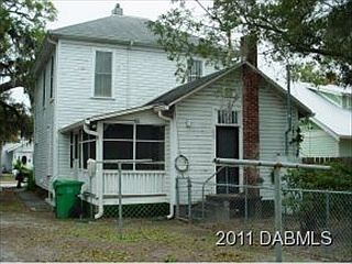 5th image of 216 Fairview Ave