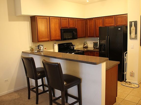 2nd image of 405 Creekside Dr #404