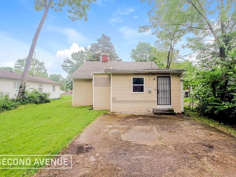 3636 N Dearborn St — Photo 21