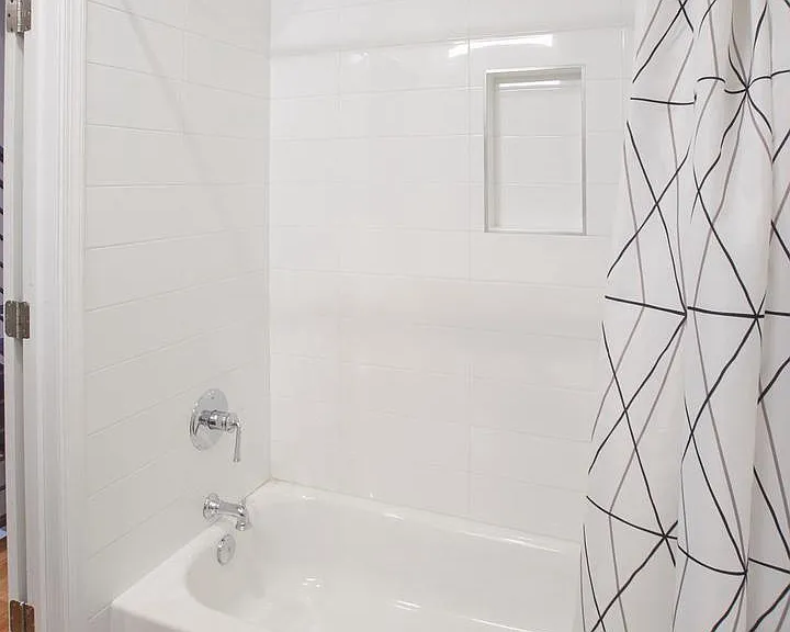 1320 S Bancroft St — Photo 14
