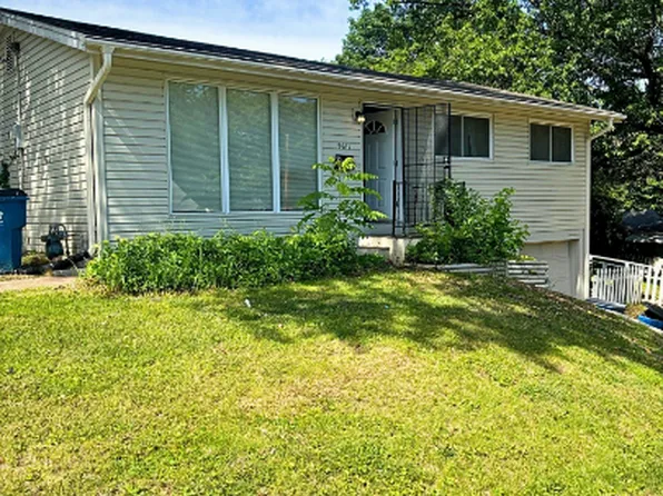 5611 Apricot Ave, Saint Louis, MO 63136
