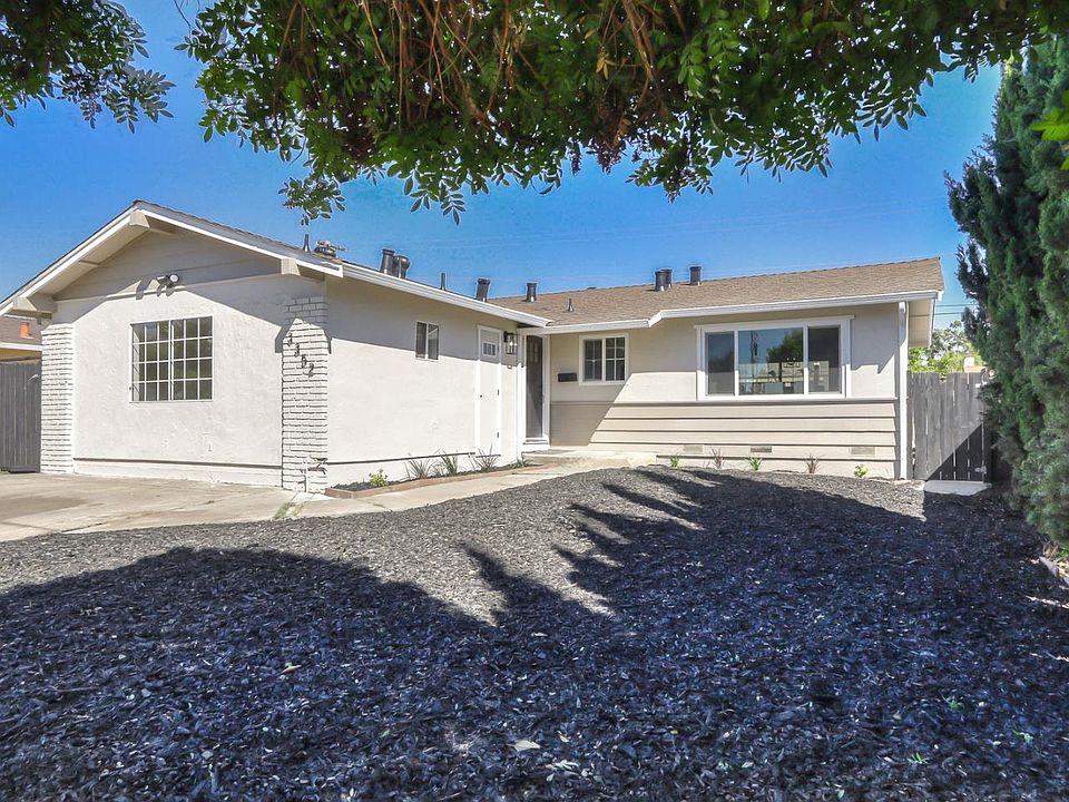 1st image of 3352 Mount Wilson Dr