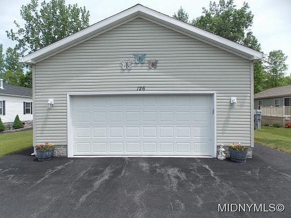 2nd image of 126 Royal Meadows Dr