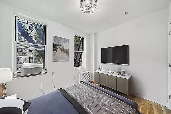 Rented by Vector New York, LLC | media 9