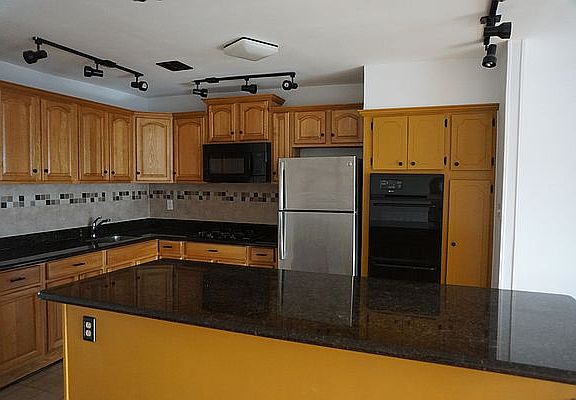 2nd image of 627 E 85th St Floor 2