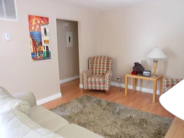 141 E Coatsville Ave #B — Photo 3