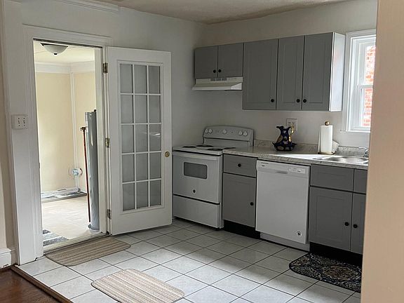 2nd image of 3905 Gary Ave