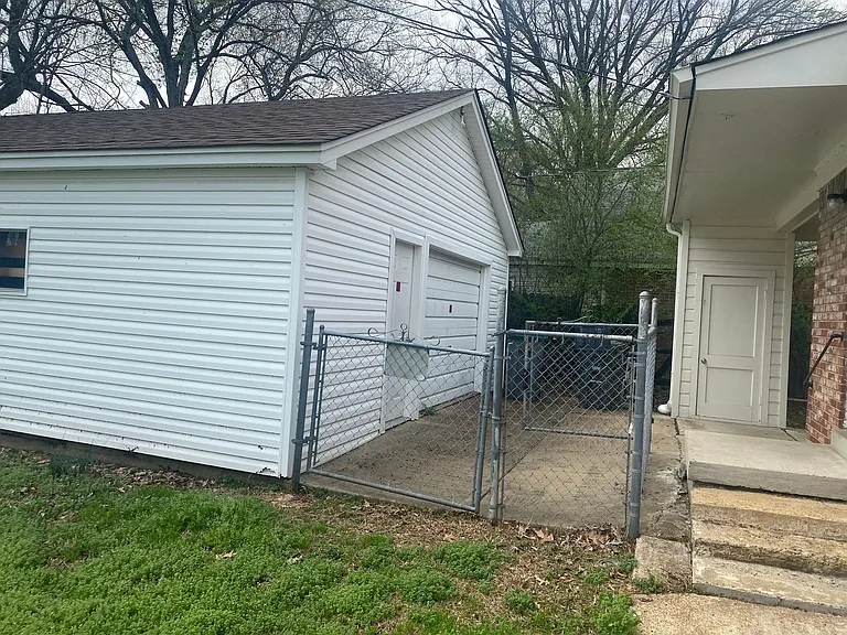 4623 Violet Ave — Photo 14