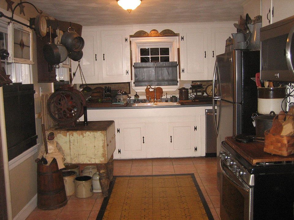 2nd image of 3 Stokes St