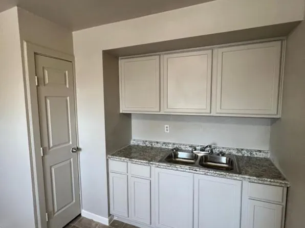 5006 Cavalcade St #50-38, Houston, TX 77026