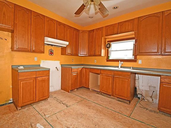 2nd image of 22 E Prospect Ave