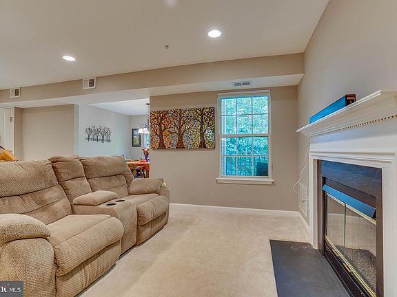 4th image of 4130 Monument Ct #G-204