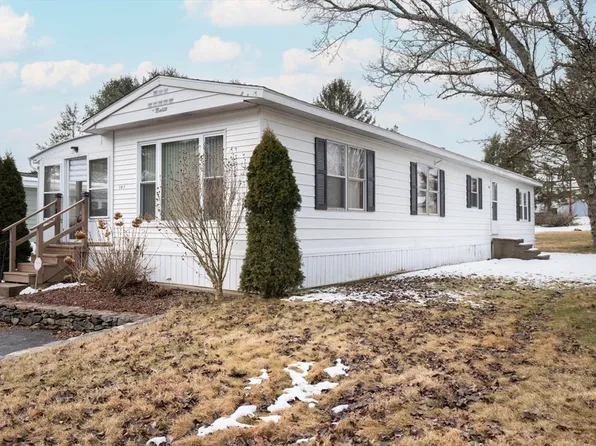 107 Bumila Dr, Raynham, MA 02767