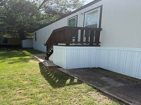 4th image of 2212 Fort Worth Dr Trailer 158