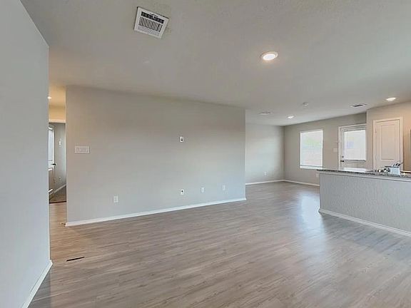 3rd image of 3342 Kornberg Dr #1