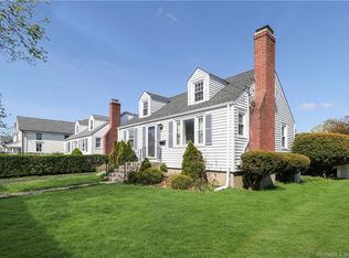 20 Howard St, Fairfield, CT 06824