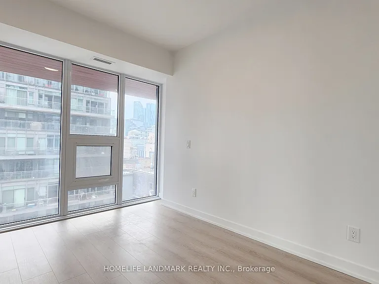 100 Queen St E #1005 — Photo 14