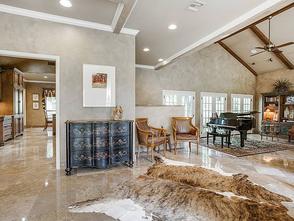 4th image of 29155 Preakness Ln