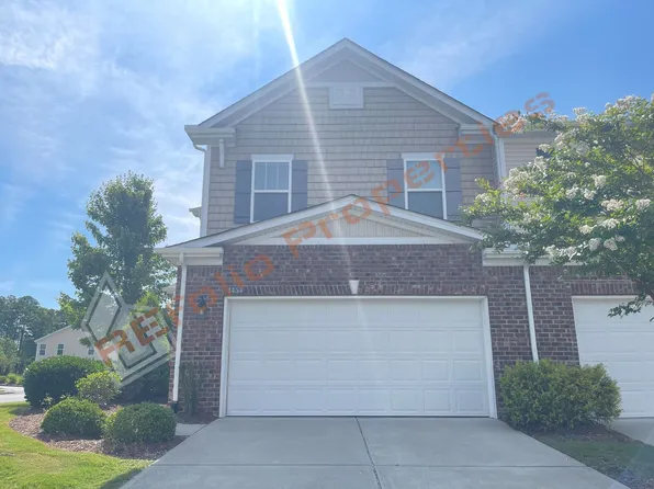 1454 Glenwater Dr, Cary, NC 27519