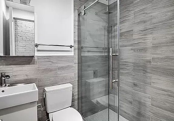 5th image of 322 E 90th St APT 3C