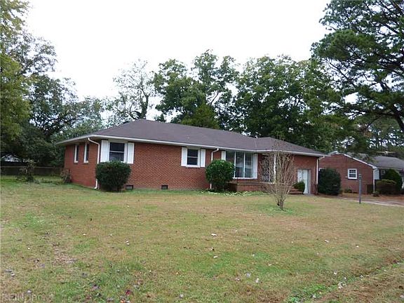 3rd image of 815 Melvin Dr