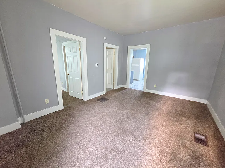 1419 Saint Marys Ave — Photo 3