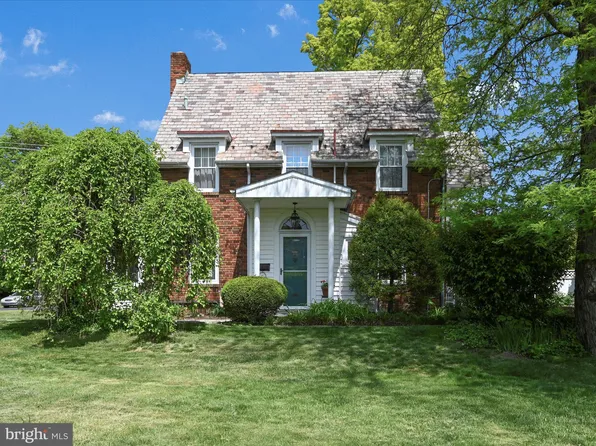 1216 Garfield Ave, Wyomissing, PA 19610