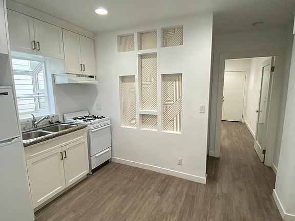 4th image of 227 Horizon Ave