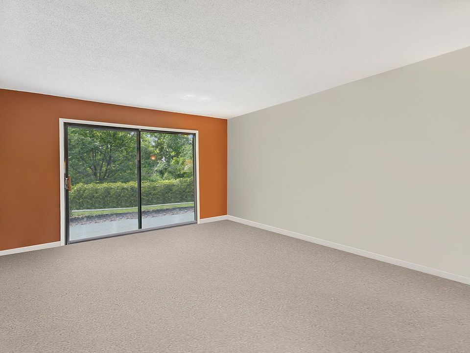 1st image of 4120 Parklawn Ave APT 133