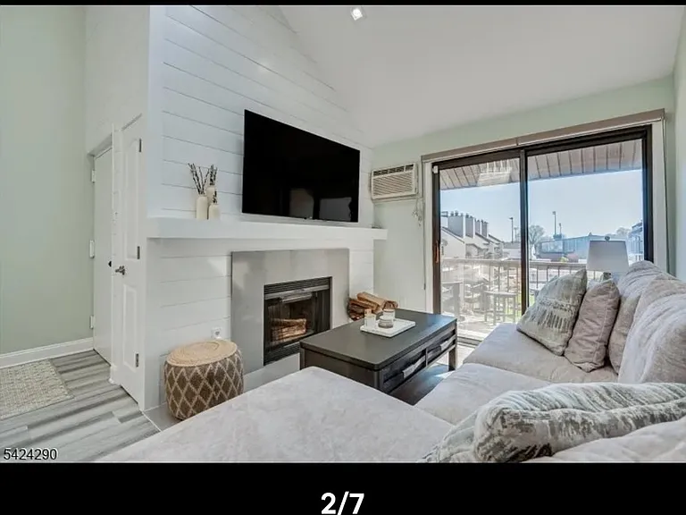 302 Hackensack St #310 — Photo 14