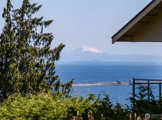 1421 W 5th St, Port Angeles, WA