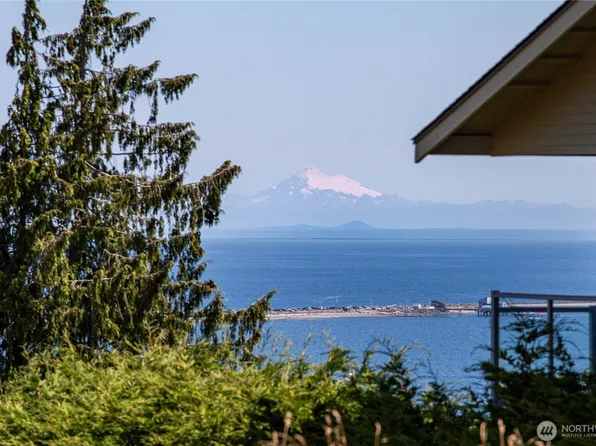 1421 W 5th Street, Port Angeles, WA 98363