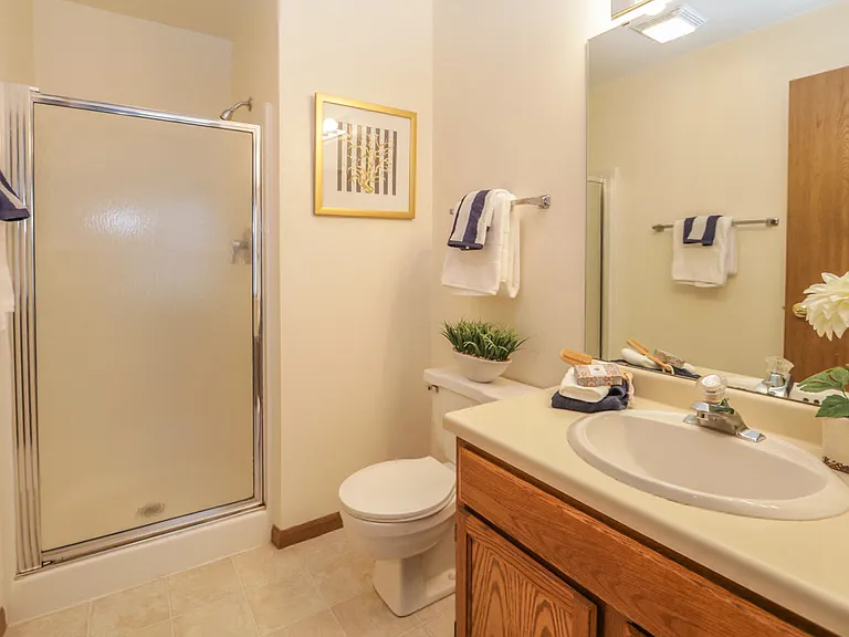 Westridge Apartments — Photo 8