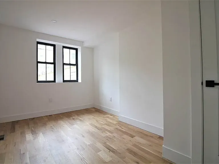 346A Chauncey St #1 — Photo 6