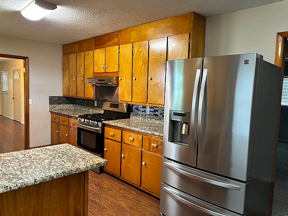 5th image of 137 Orchard Dr