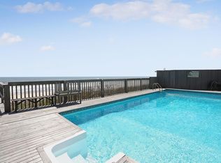 40 Dune Rd, Westhampton Beach, NY 11978